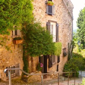 cagnes-village-steps