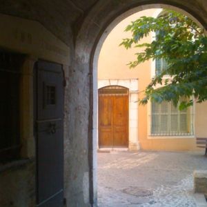 haut-de-cagnes-archway